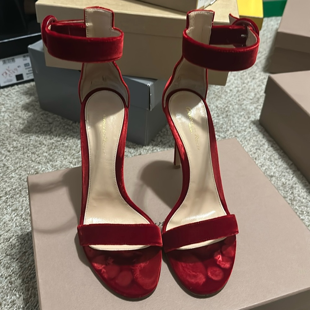 Gianvito Rossi Portofino 105 celluloid Tabasco Red